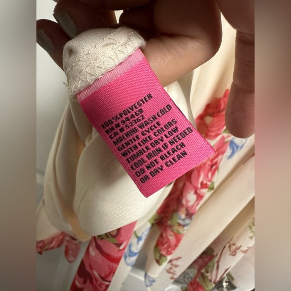 Betsey Johnson sleeveless floral chiffon handkerchief dress size 6 - Picture 4 of 4